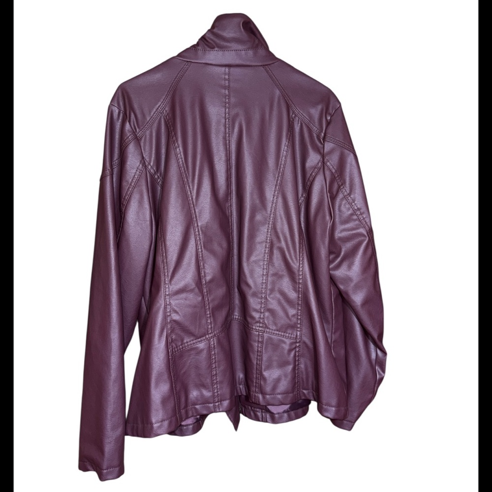Outer Edge Women's burgundy full leather jacket, size 2X - Picture 2 of 7